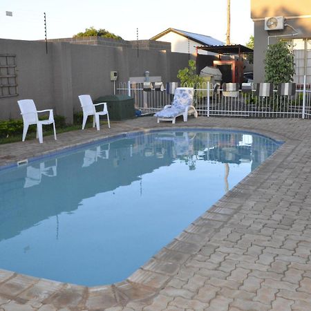 ליבינגסטון Asante Apartments מראה חיצוני תמונה