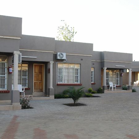 ליבינגסטון Asante Apartments מראה חיצוני תמונה