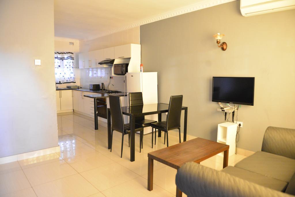 ליבינגסטון Asante Apartments מראה חיצוני תמונה