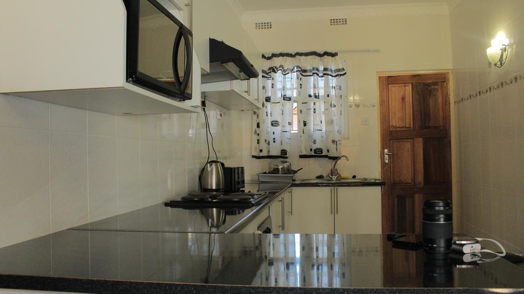 ליבינגסטון Asante Apartments מראה חיצוני תמונה